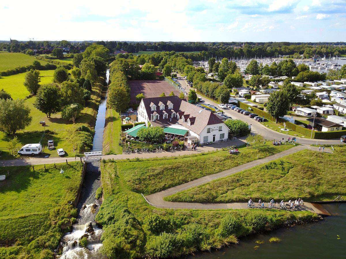 Hotel De Spaenjerd Kinrooi Zewnętrze zdjęcie